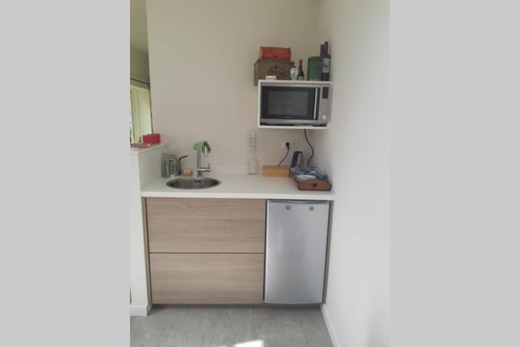 Overnachten in Oranjerie, 7 km onder Groningen Paterswolde Buitenkant foto